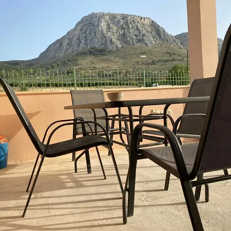 Acrocorinthos House Casa de Férias