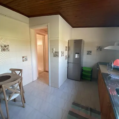 Acrocorinthos House