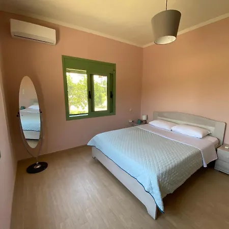 Holiday home Acrocorinthos House