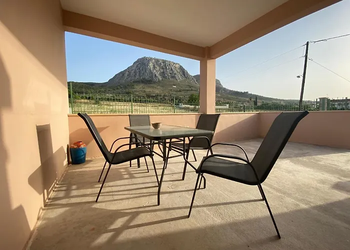 Acrocorinthos House * Corinth